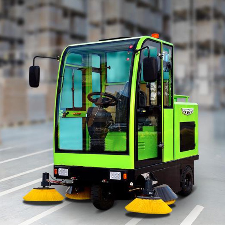 Rechargeable street sweeper - 4 
