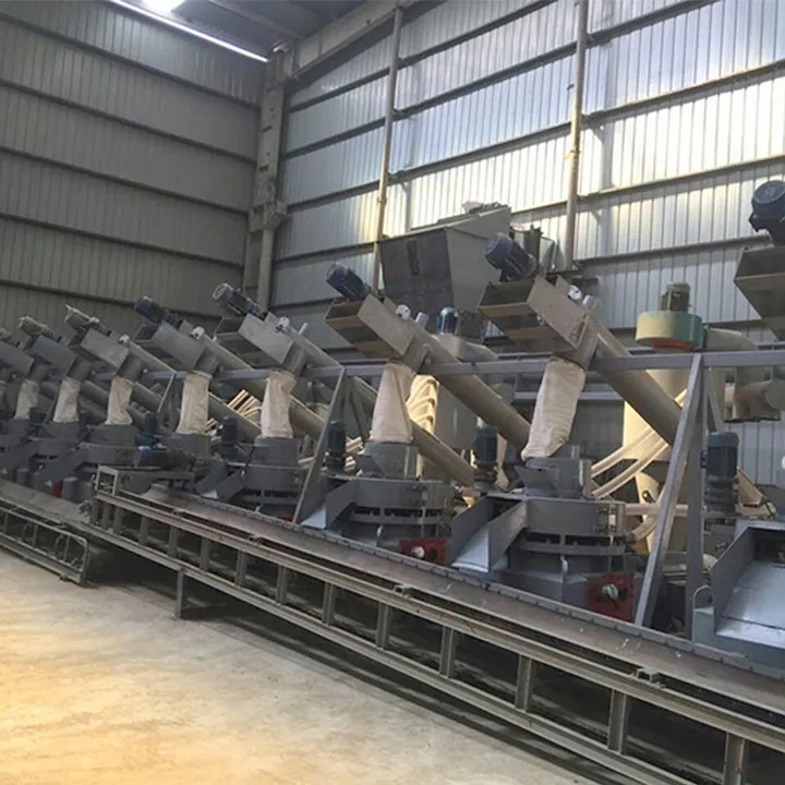 Produzione di macchine per la produzione di pellet di biomassa
