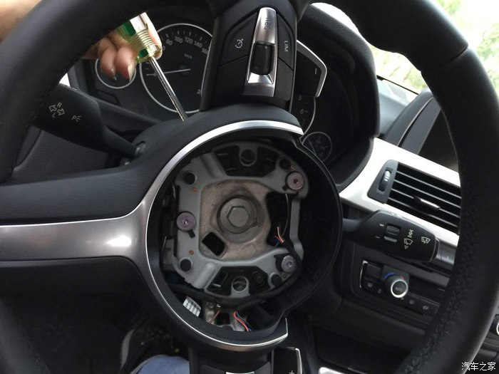 Installing a BMW Steering Wheel with detailed guidance