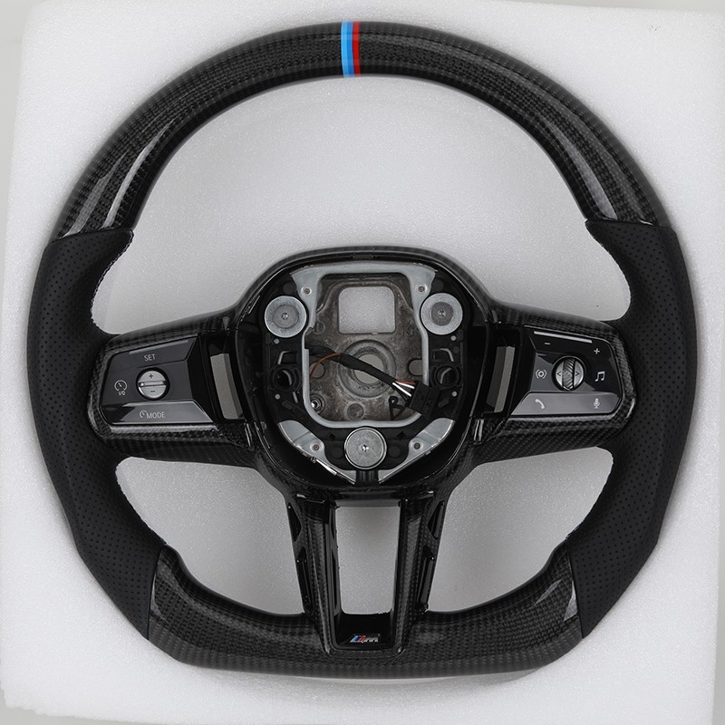 With Carbon Trim Half Perforated Leather Steering Wheel for BMW M3 F80 F82 F85 M2 F87 M5 F90 F97 i5 G11 G12 G20 G30 G42 G80 G82