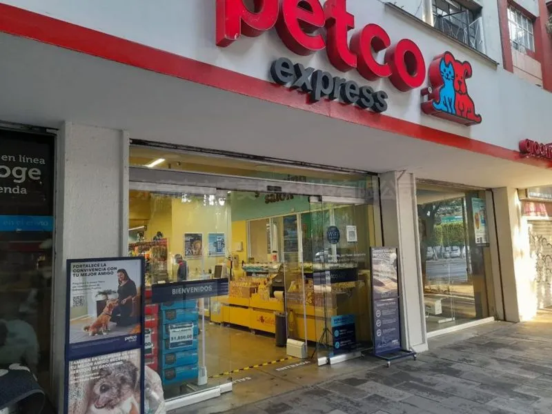 The Petco pet store installs an emeno anti-theft device