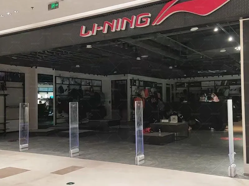 Li Ning merkevarebutikk installert kubikk akustisk magnetisk anti-tyveri enhet AM9800