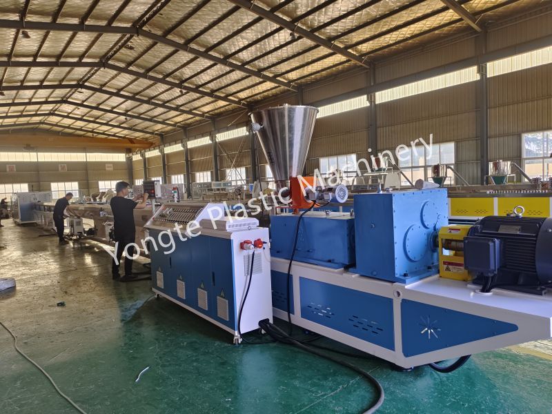 PVC pipe extrusion machine