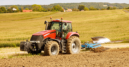 What are the types of tillage and soil preparation machinery?