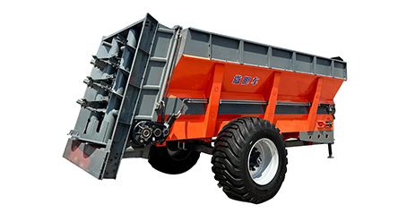 How to select the large-scale cattle and sheep manure truck suitable for agriculture?