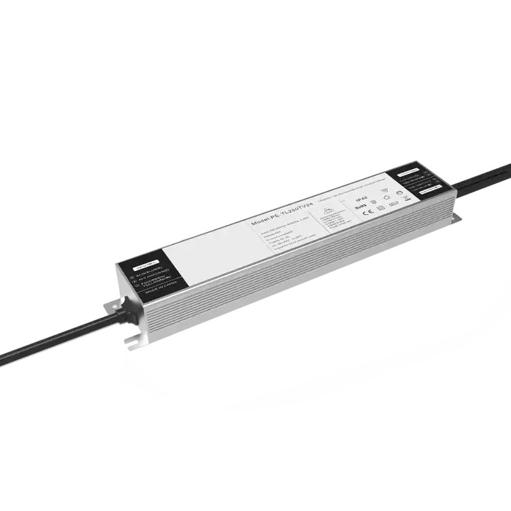 Gonilnik LED s triakom s konstantno napetostjo 150 W, ki ga je mogoče zatemniti