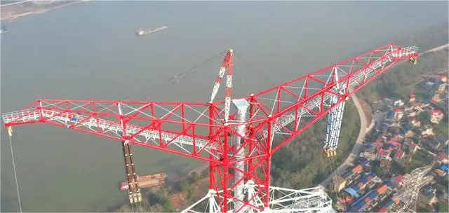 Transformation Across the Yangtze: Wuhan-Nanchang High-Voltage Power Line Soars to New Heights