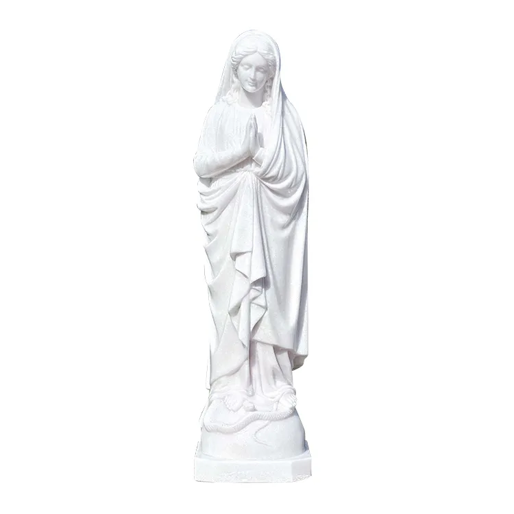 Marblel Statue af Jomfru Maria i det virkelige liv