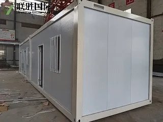 Pagbabago ng Abot-kayang Pabahay gamit ang mga Flat-Pack Container House