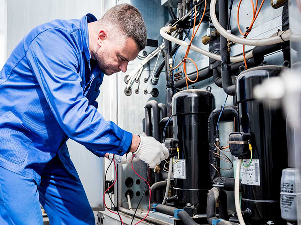 How to Maintain Your Industrial Chiller in Winter