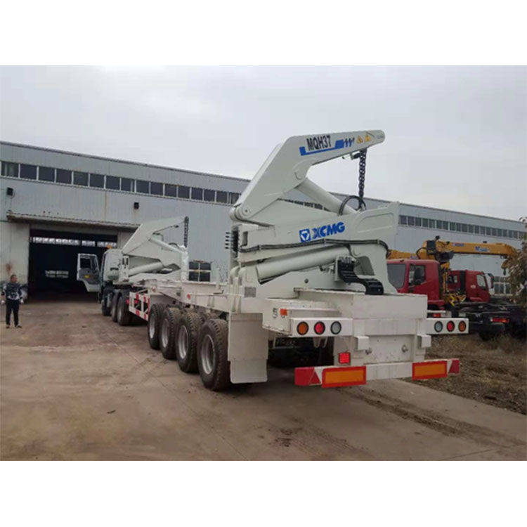 Four Axle Side Lifter Crane Semi Trailer with Engine