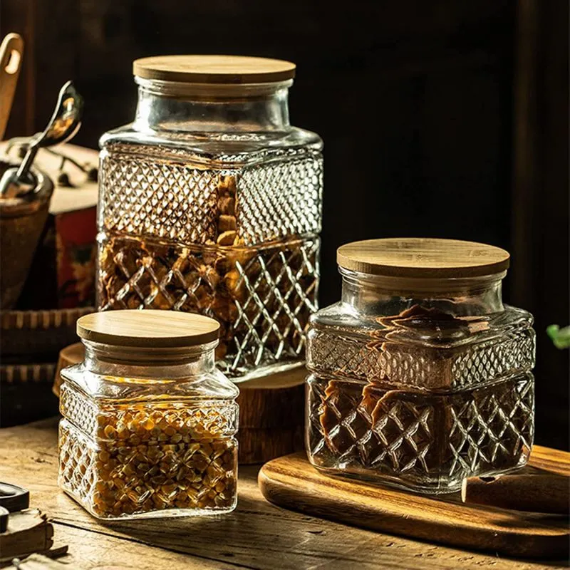 Versiegeltes Glas mit barocker Prägung