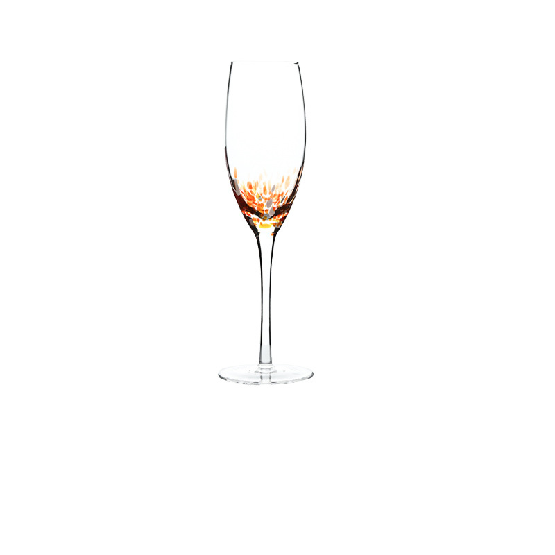 Buntes Weinglas aus gepunktetem Glas