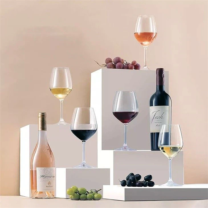 kristal cam şarap bardağı