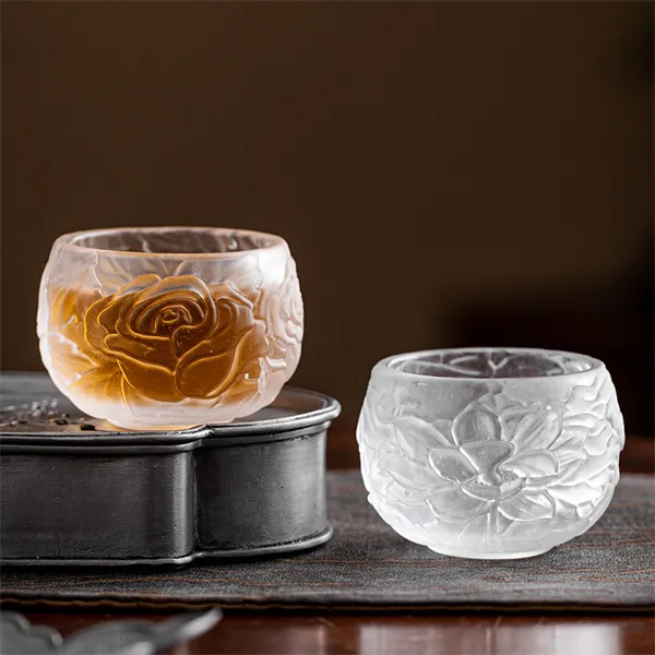 Ročno izdelana čajna skodelica iz lotusovega stekla