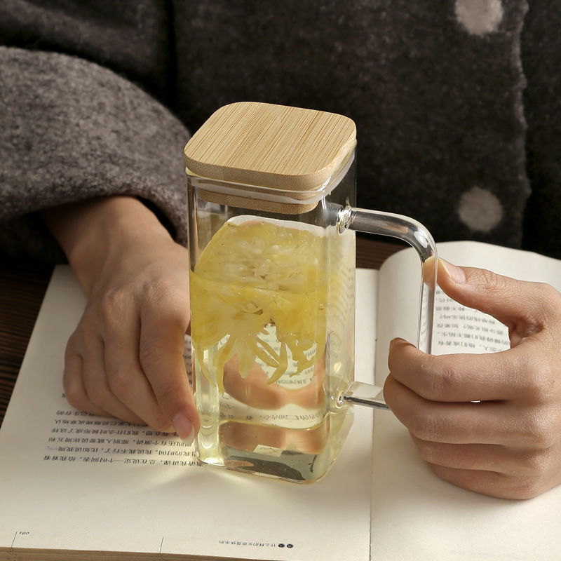 Jednoduchý čtvercový šálek na čaj odolný vysokým teplotám