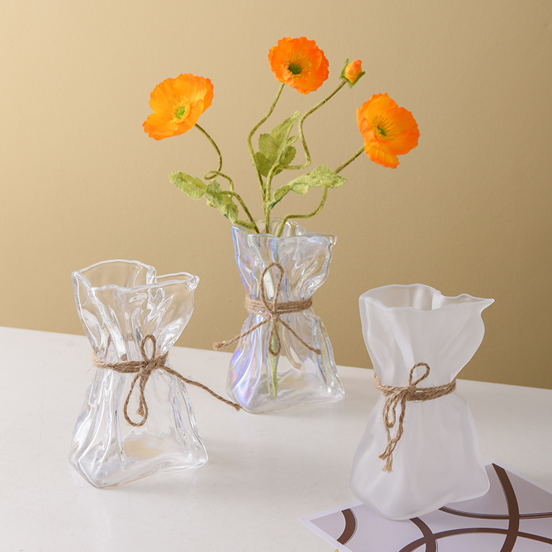 Nieregularny szklany wazon