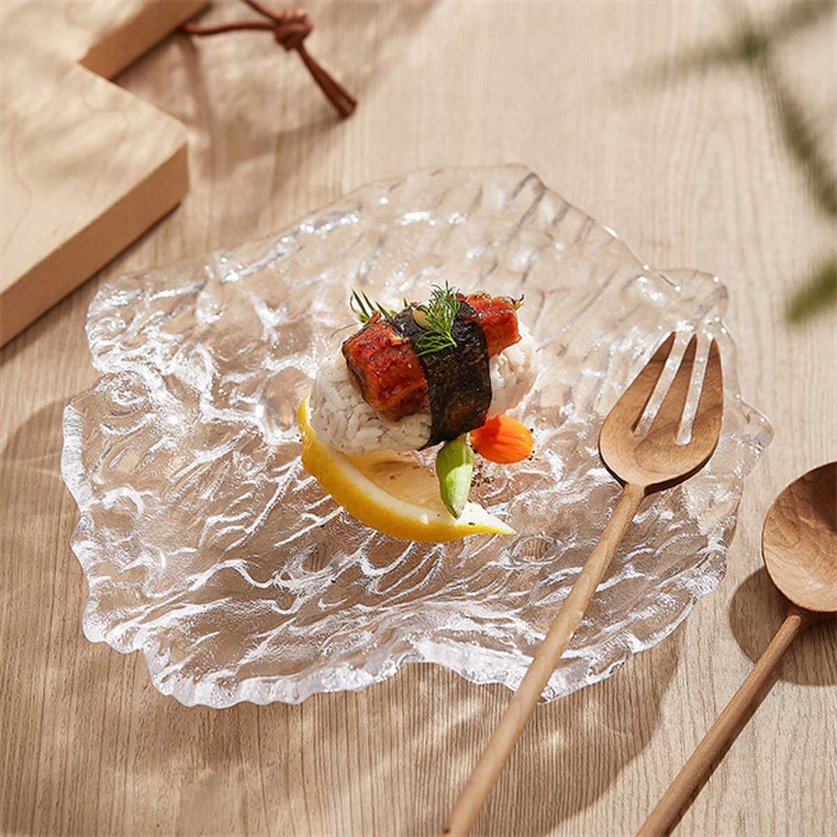 Nordic style pleated glass plate
