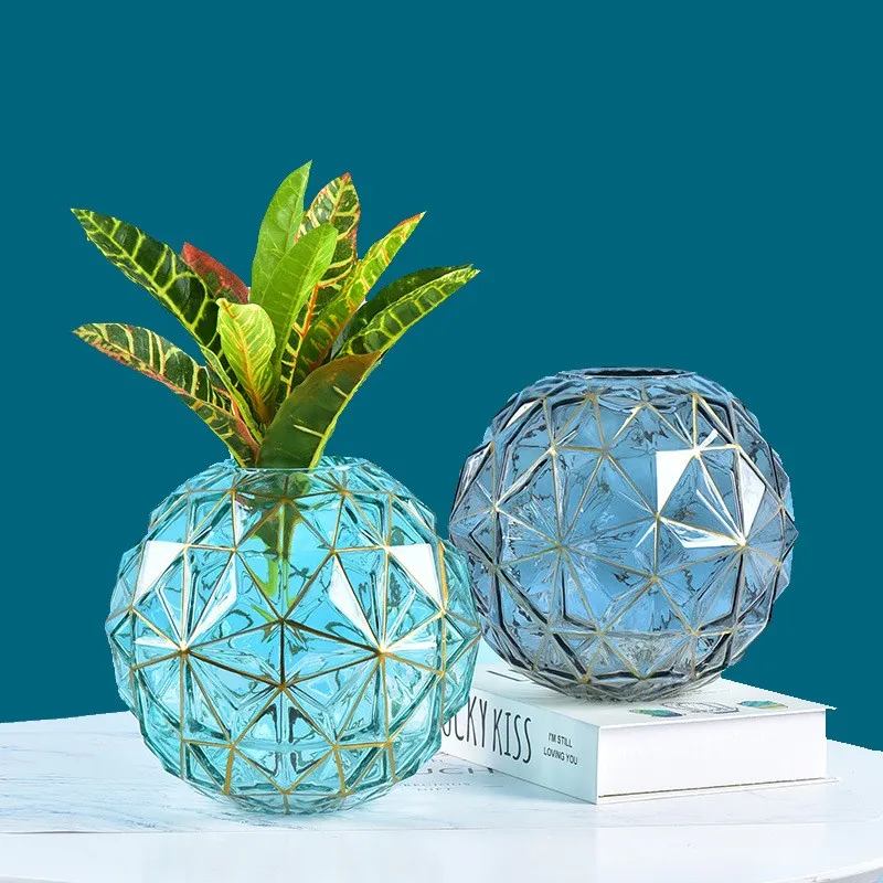 Special-shaped Glass Rhombus Vase