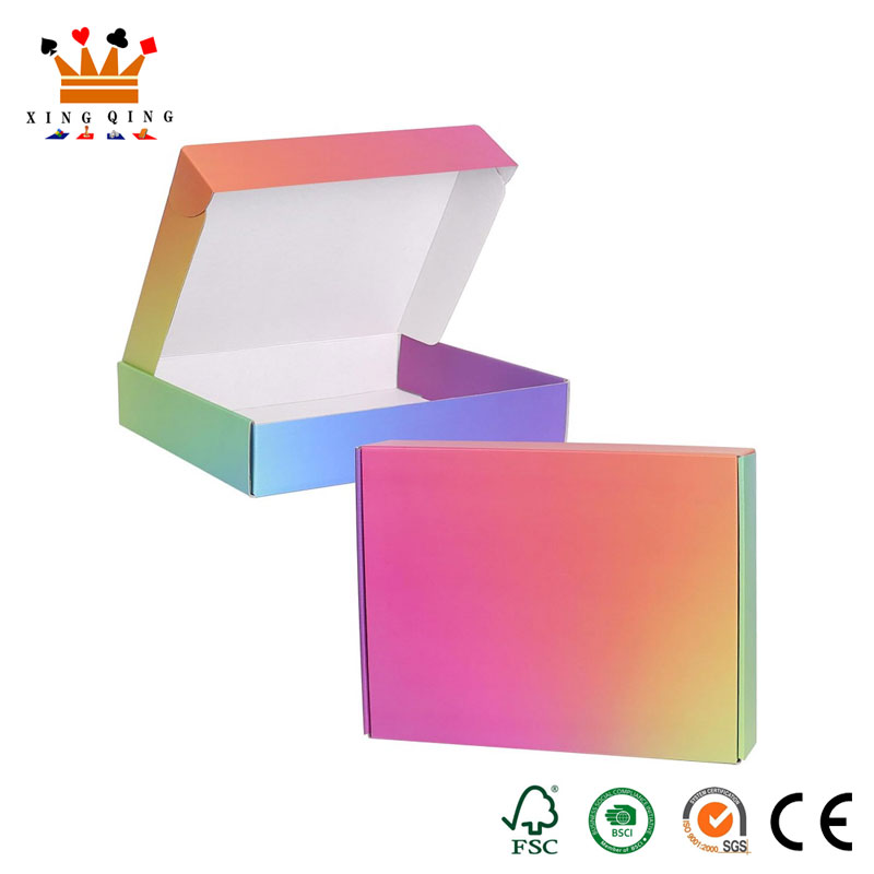 Boîte d'emballage colorée