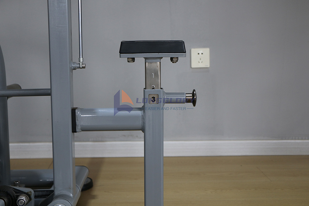 Plate Loaded V Squat Machine