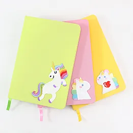 Carnet à couverture en soie licorne