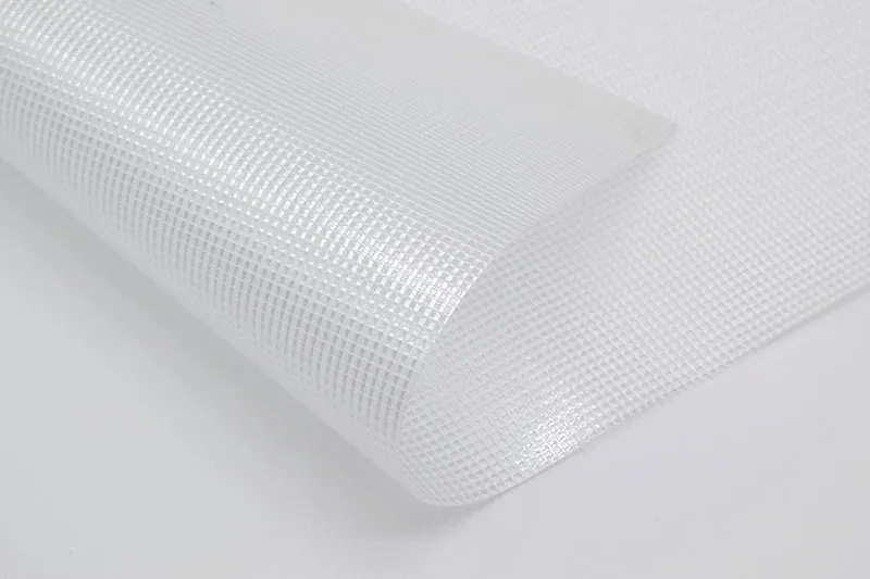 Tissu en maille laminé transparent