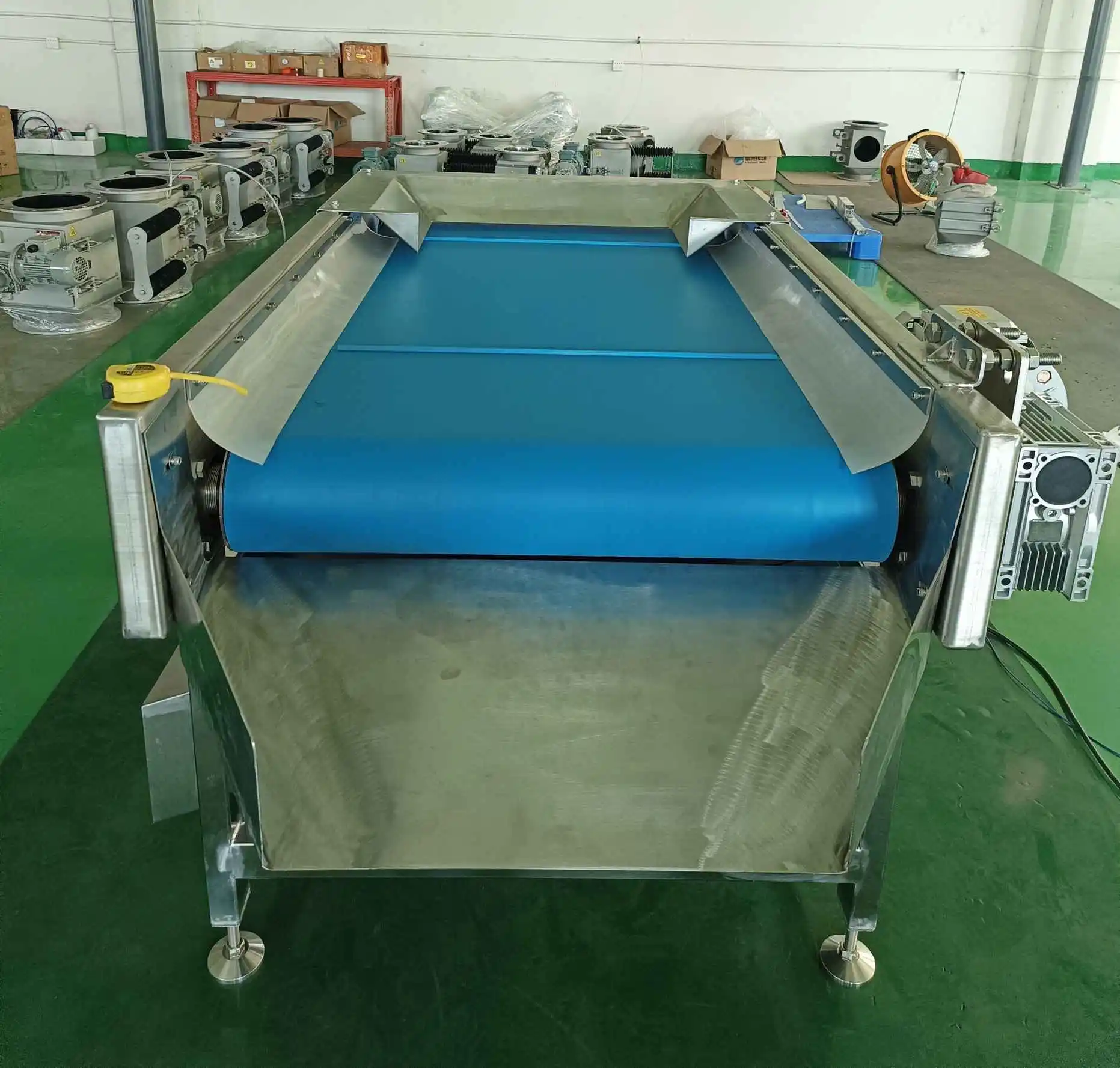 Working principle and application of magnetic roll separator