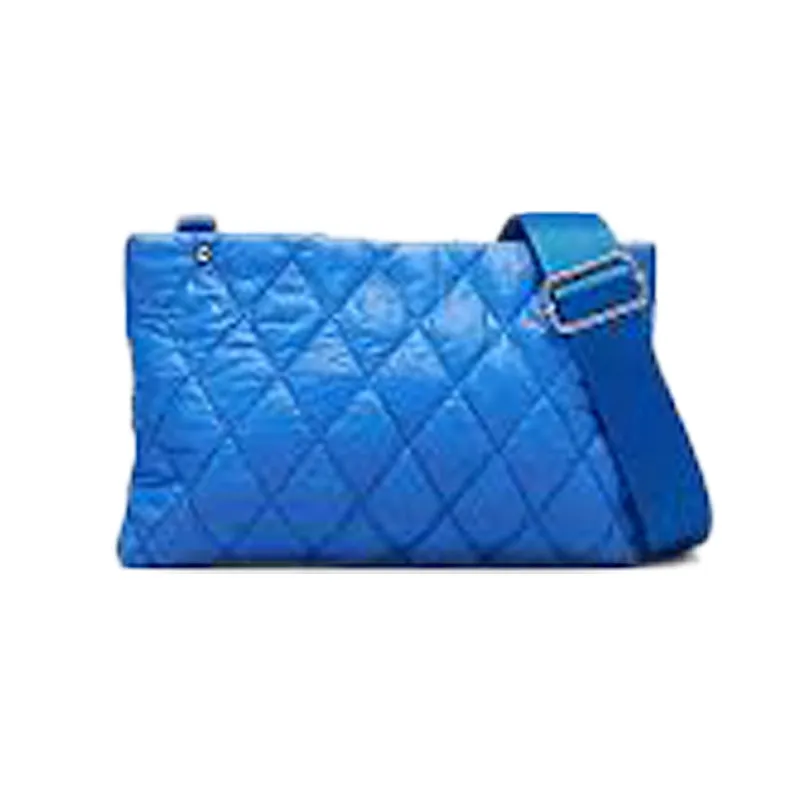 Bolsa mensageiro crossbody em nylon acolchoado azul bebê