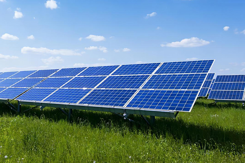 Maximizing Solar Power Efficiency: Understanding Solar Panel Size and Inverter on Grid