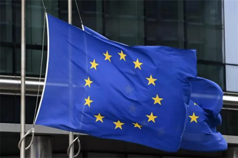 Wat betreft de aanvullende tarieven voor China: “4 stemmen tegen en 11 onthoudingen in de EU”