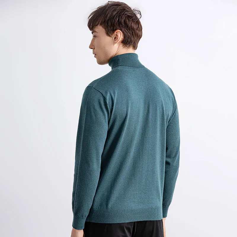 Maglione pullover dolcevita nero