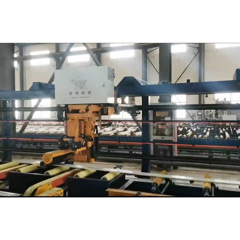 Plne automatické zariadenie trakčného stroja na ťahanie hliníkového vytláčacieho profilu