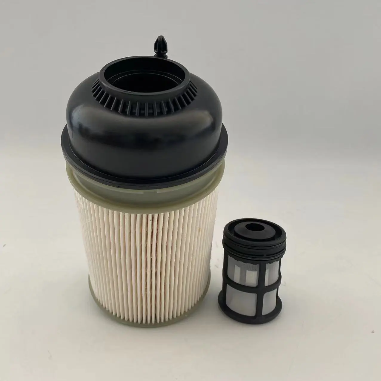 Fuel filter L5104F/P551063/A4720900451/A4720900461 for mercedes benz