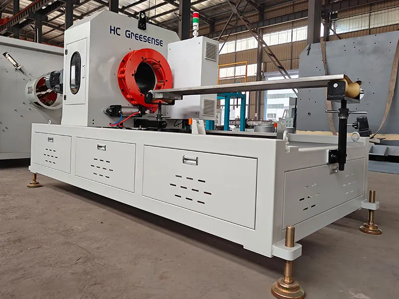 Pipe chipless cutting machine features.