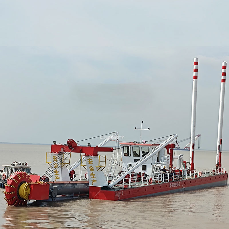 River Dredger With Cutter Head