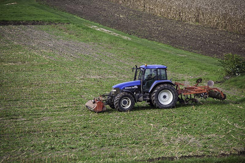 Tractor tire