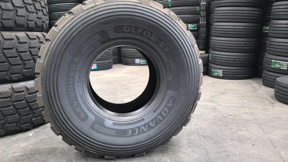 GLF02 Sand E-7 Tyre