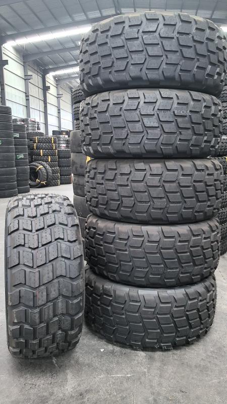 GLF02 Sand E-7 Tyre