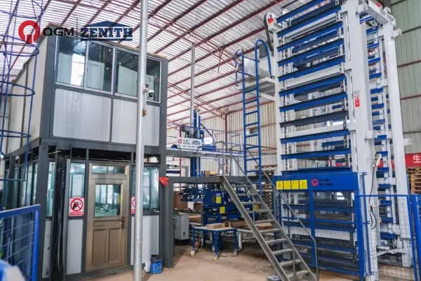 La NOUVELLE machine de fabrication de blocs de béton QGM ZN1200S est entrée dans la phase de production d'essai, pour aider la construction municipale du développement à pleine vitesse du centre de la Chine après l'épidémie