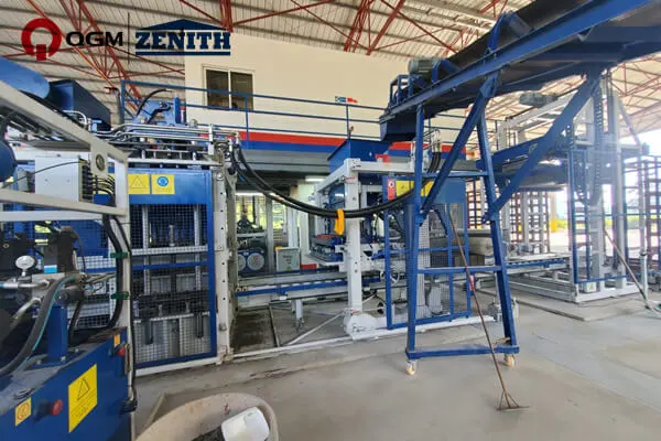 QGM NOUVELLE machine de fabrication de blocs de béton automatique ZN900C au Honduras