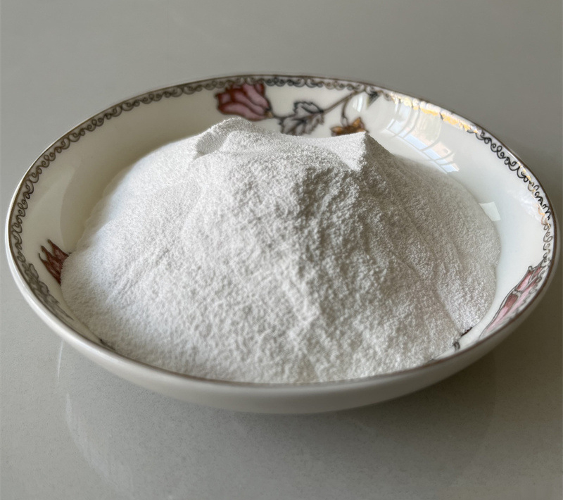 Refractory alumina powder