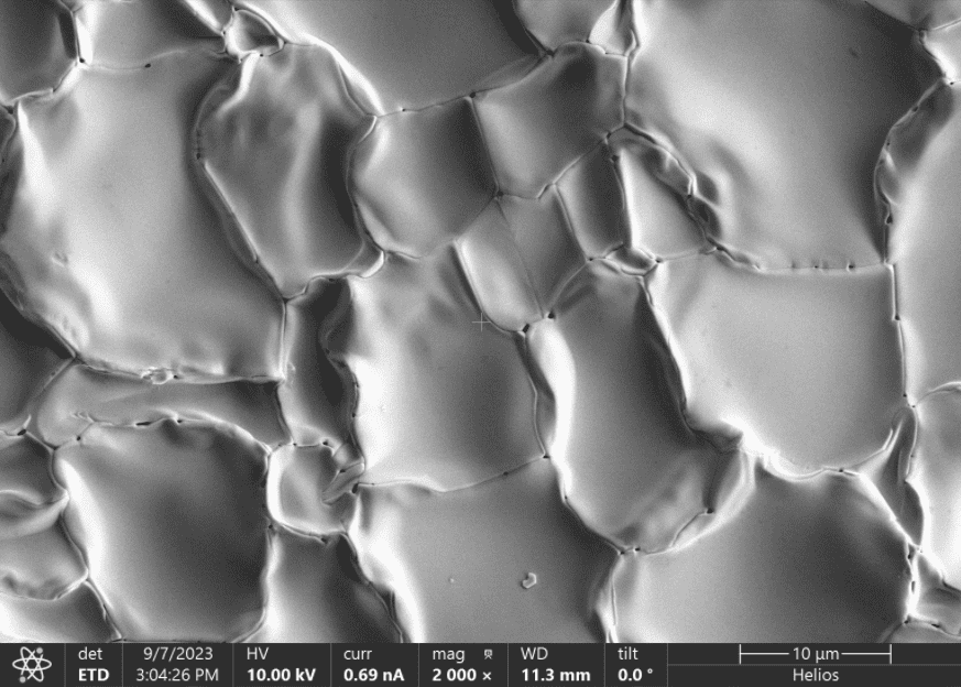 Tantalum carbide (TaC) coating on a microscopic cross-section 4