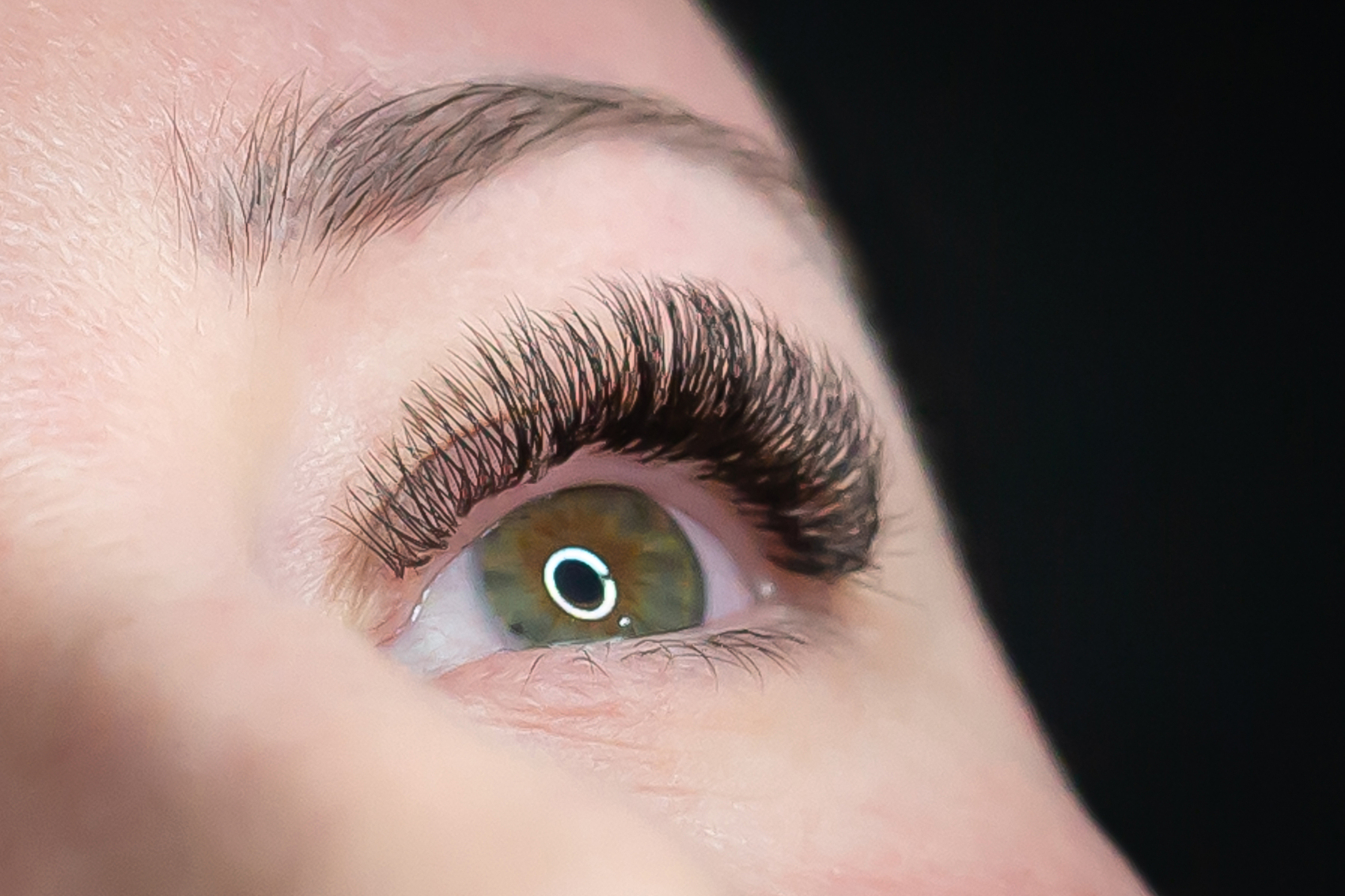 DIY vs Professional Eyelash Extensions: Which is Best for You?