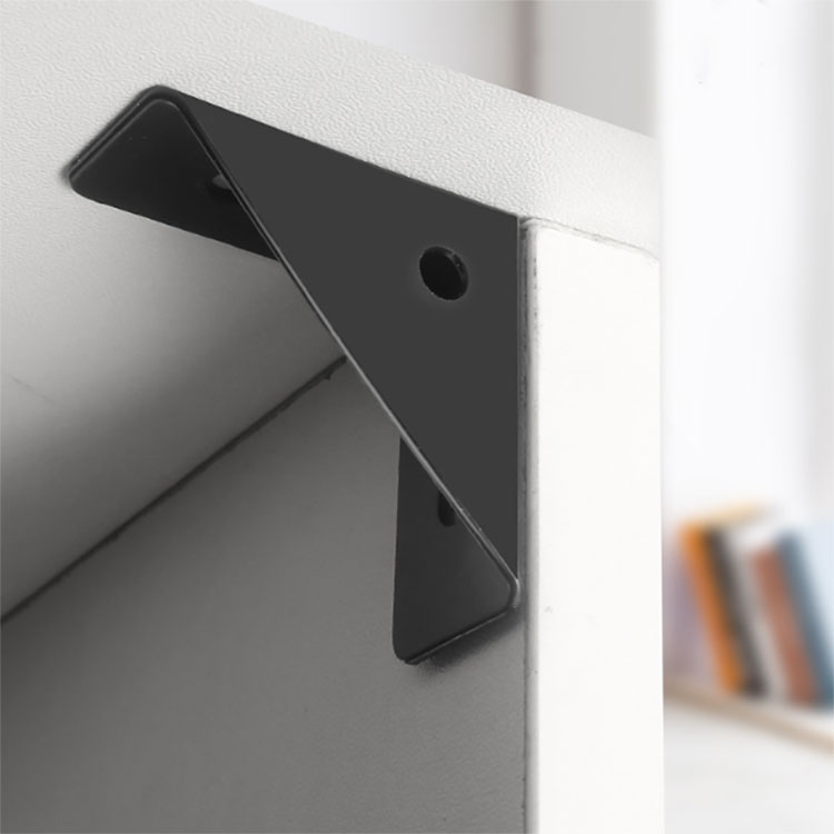 Metal Bracket Floating Shelves