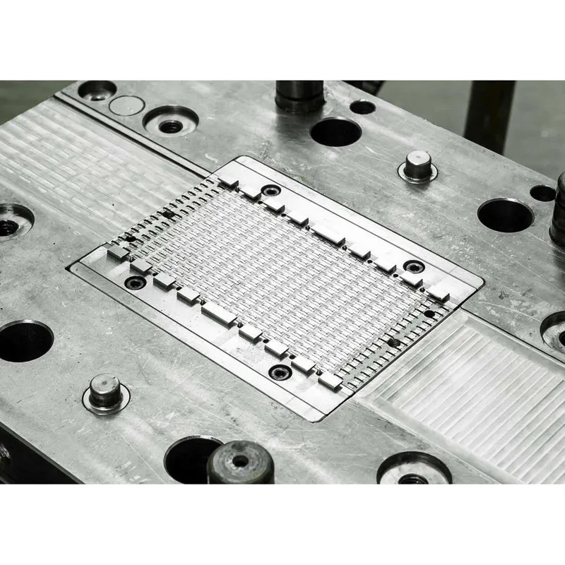 Moule de support de dissipateur thermique LED en plastique de précision