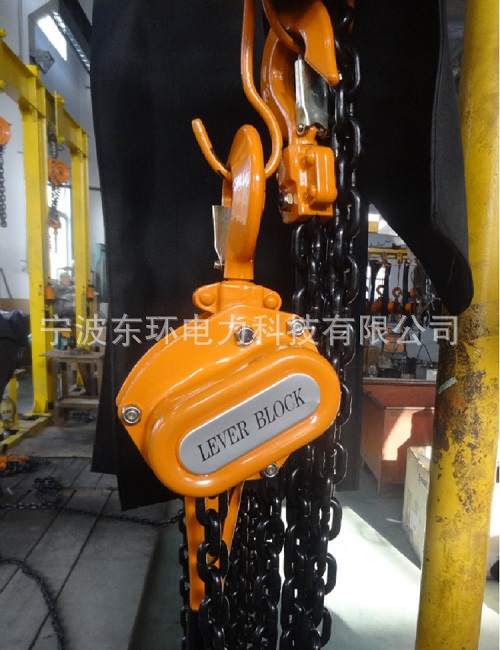 Tightening Wire rope Manual Chain Hoist 30KN 3M Standard Lifting Height 2