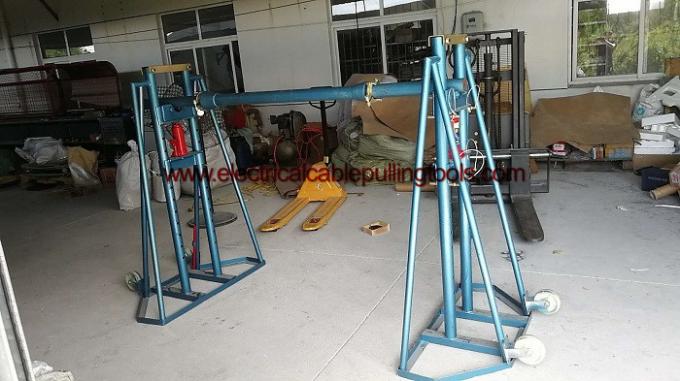 230kg Cable Pulling Equipment , Small Wheels Wire Pulling Equipment 1