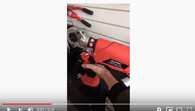 Motorized Hydraulic Cable Cutter , Battery Powered Cable Cutter For Cutting Max 85mm Cable 2